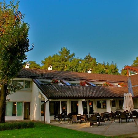Golf Hotel La Pinetina Appiano Gentile Exterior foto