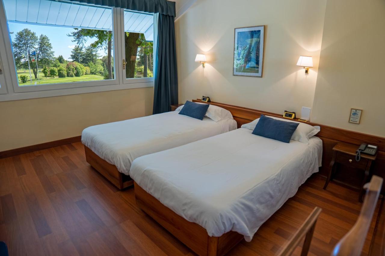 Golf Hotel La Pinetina Appiano Gentile Exterior foto