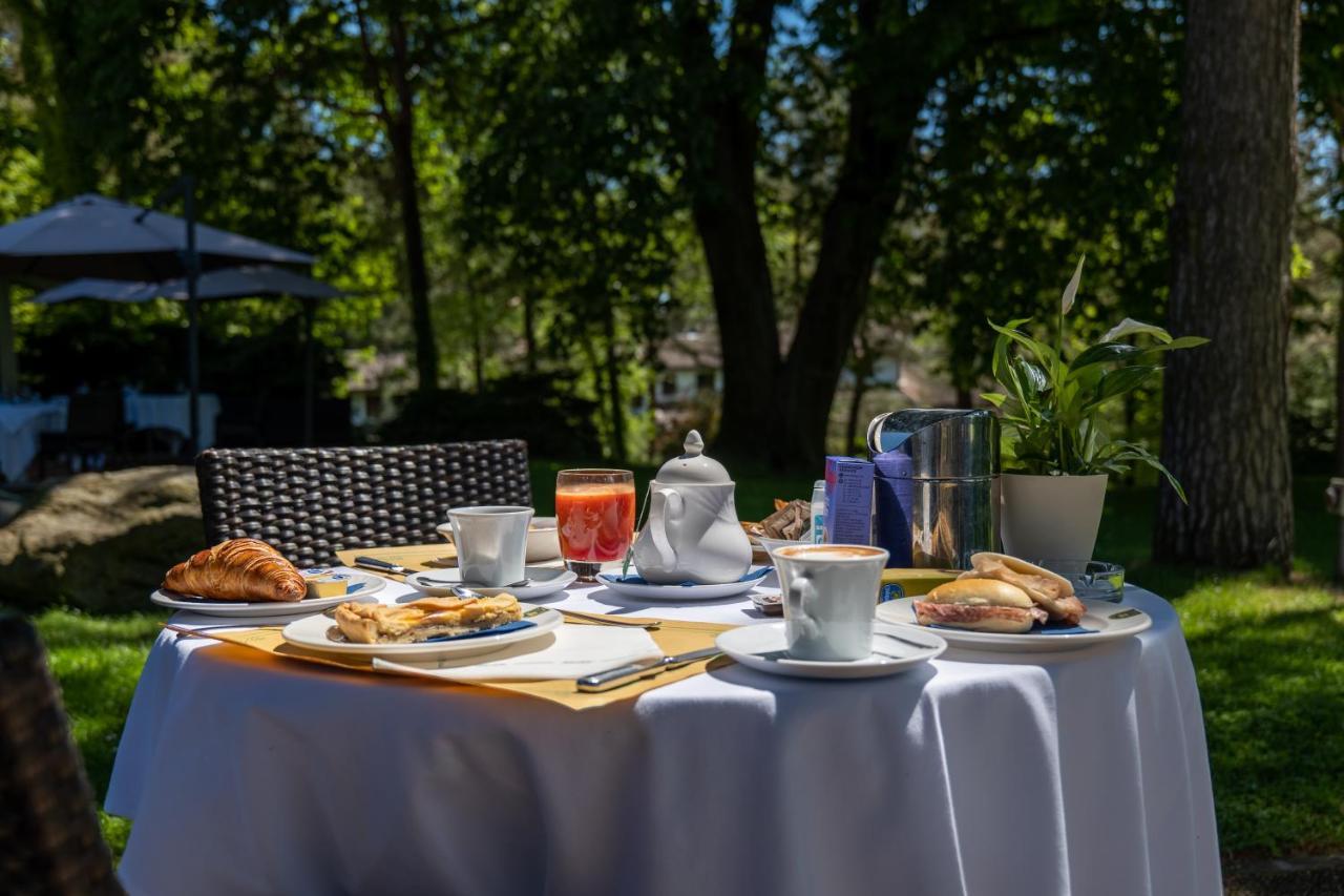 Golf Hotel La Pinetina Appiano Gentile Exterior foto