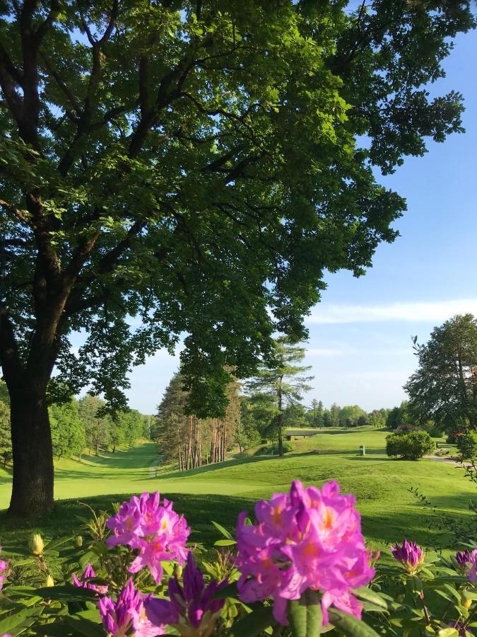 Golf Hotel La Pinetina Appiano Gentile Exterior foto
